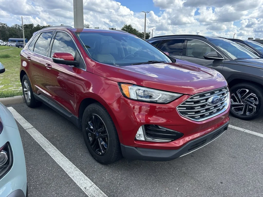 Used 2020 Red Ford SEL image 2