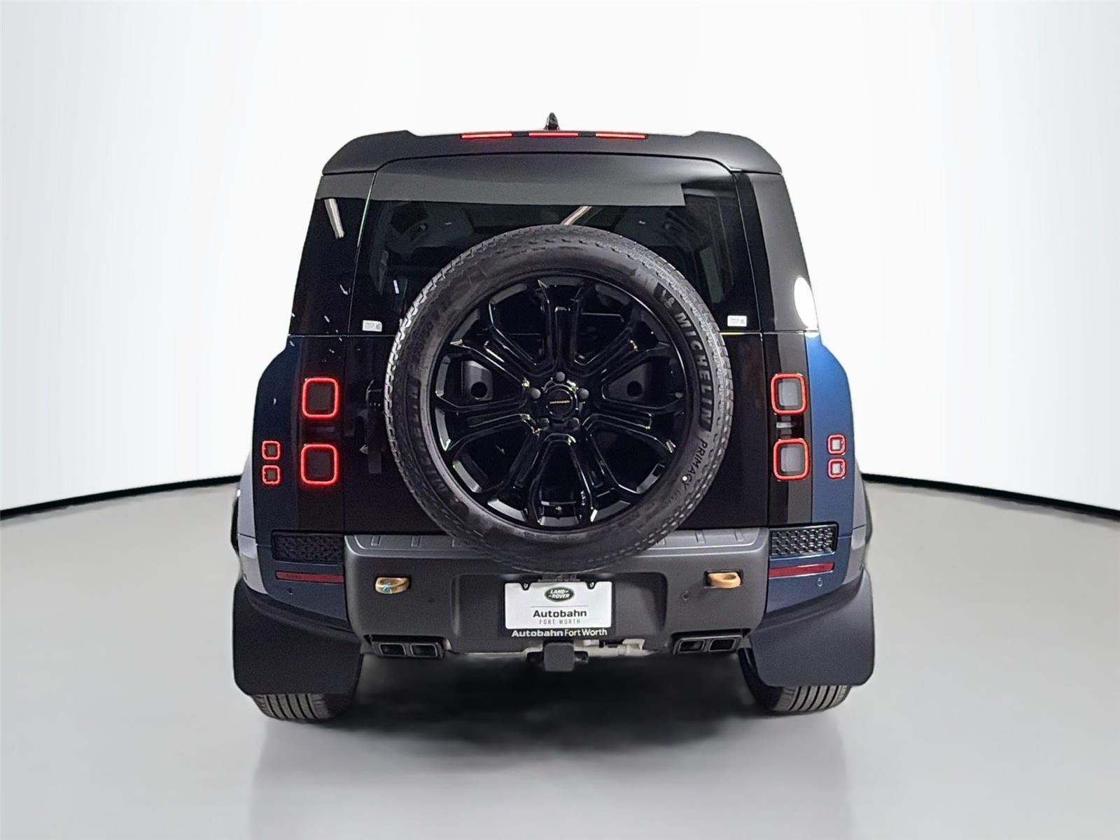 New 2026 Sargasso Blue LAND ROVER  OCTA image 6