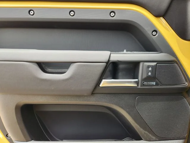 New 2026 Deep Sandglow Yellow Land Rover Trophy Edition Deep Sandglow image 22