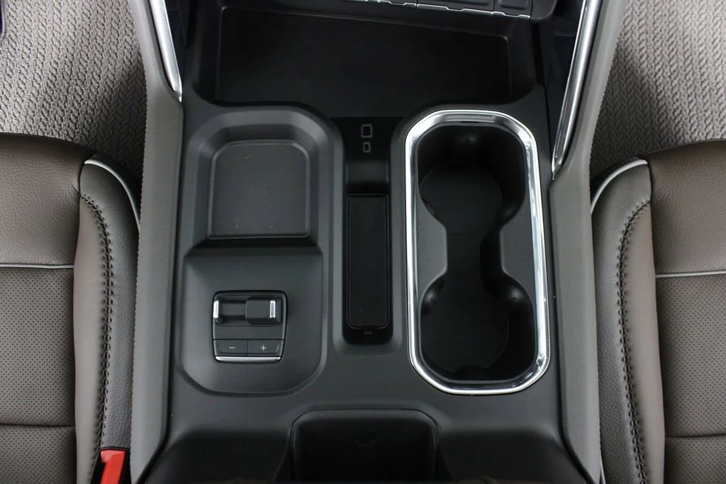 New 2026 Glacier White Tricoat GMC Denali image 27