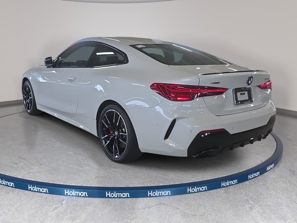 New 2027 Mineral White Metallic BMW M440i xDrive image 6