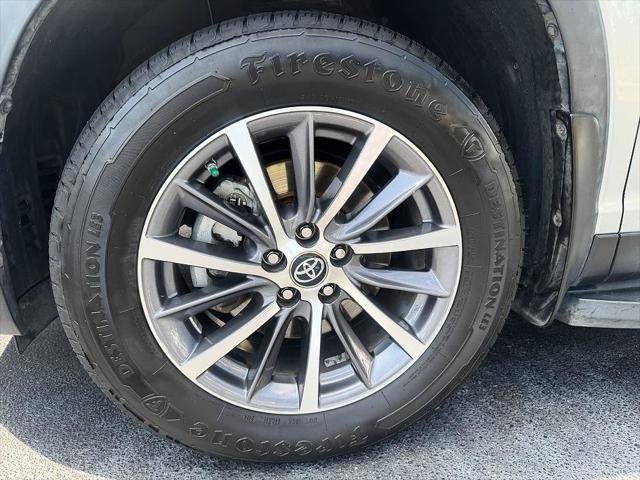Certified Used 2019 CELESTIAL SILVER METALLIC Toyota  image 8