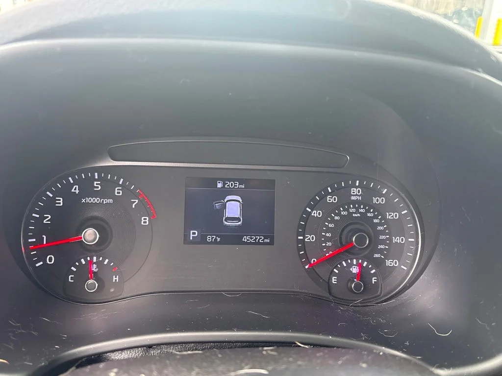 Used 2020 Black Kia LX image 4