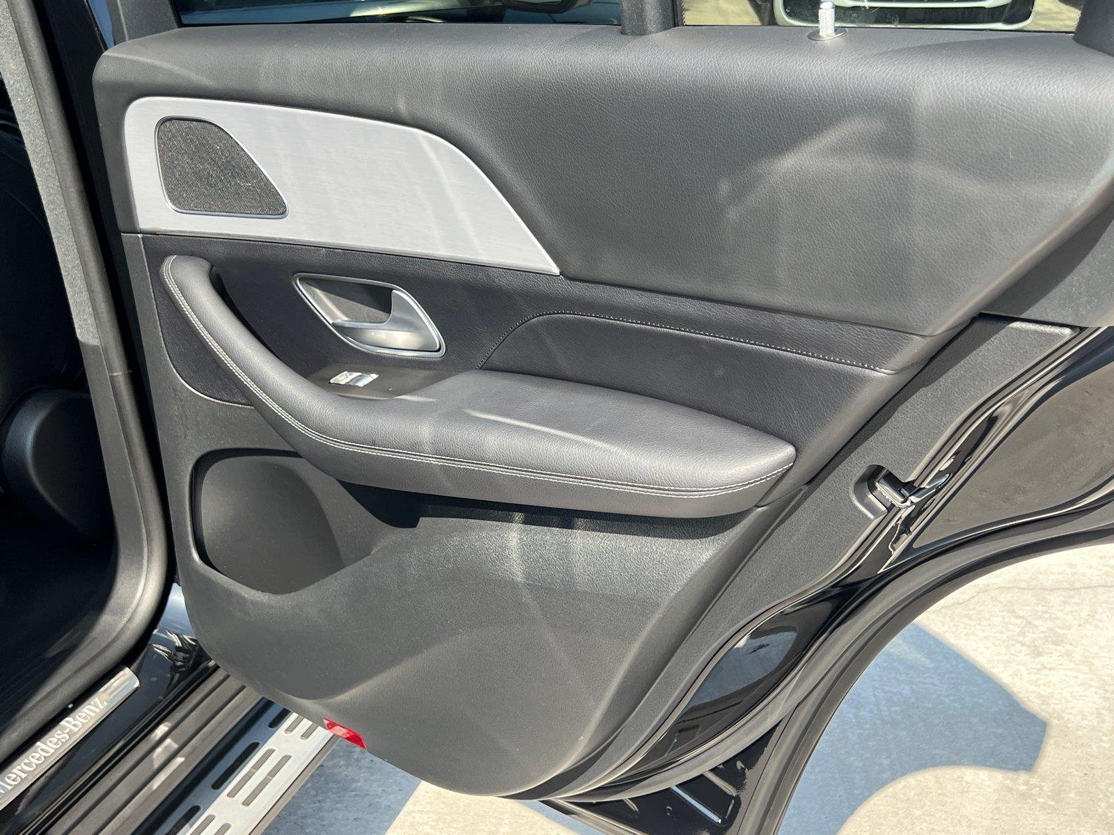 Used 2024 Black Mercedes-Benz GLE 350 image 16