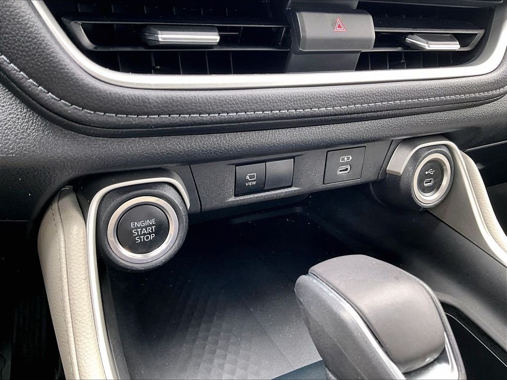 Used 2024 Red Toyota Limited image 28