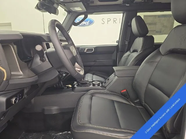 New 2026 Oxford White Ford Badlands® image 23