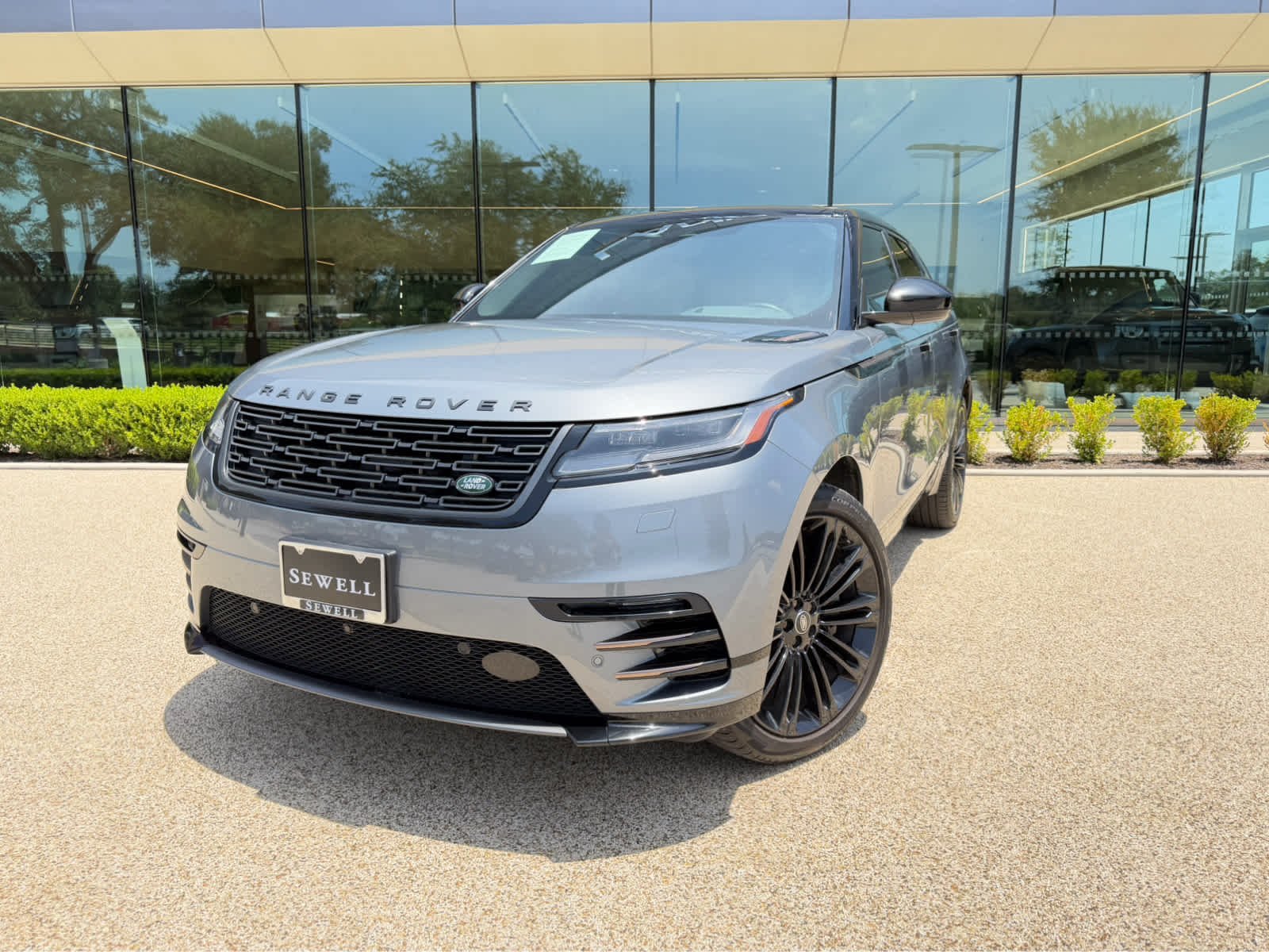 2024 Land Rover Range Rover Velar
