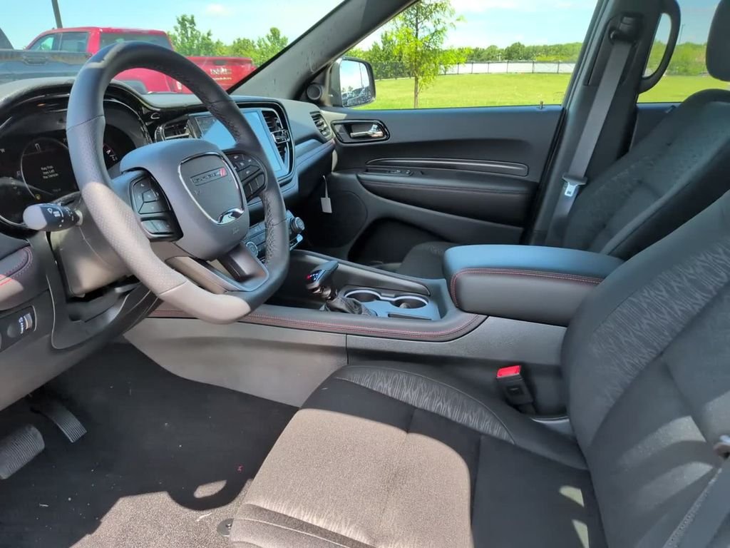 New 2026 Diamond Black Clear-Coat Exterior Paint Dodge GT image 19
