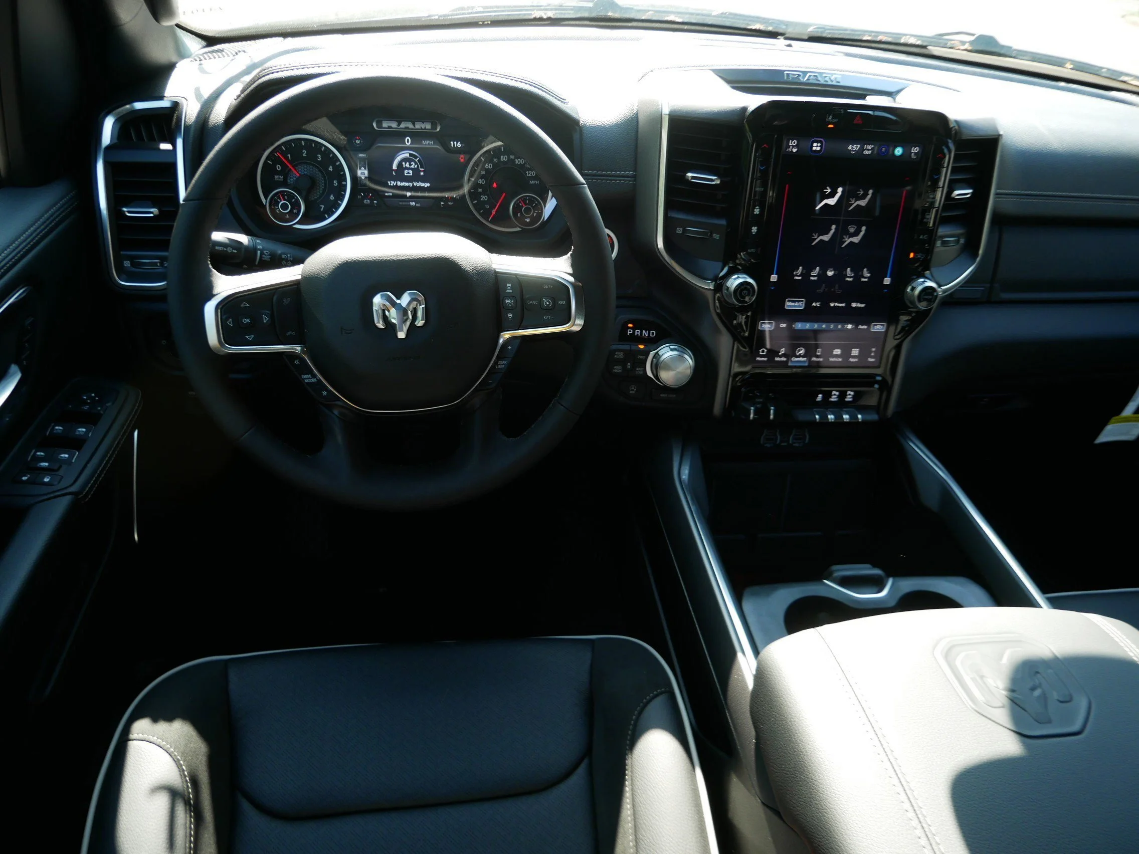 New 2026 Bright White Clear-Coat Exterior Paint RAM Laramie image 12