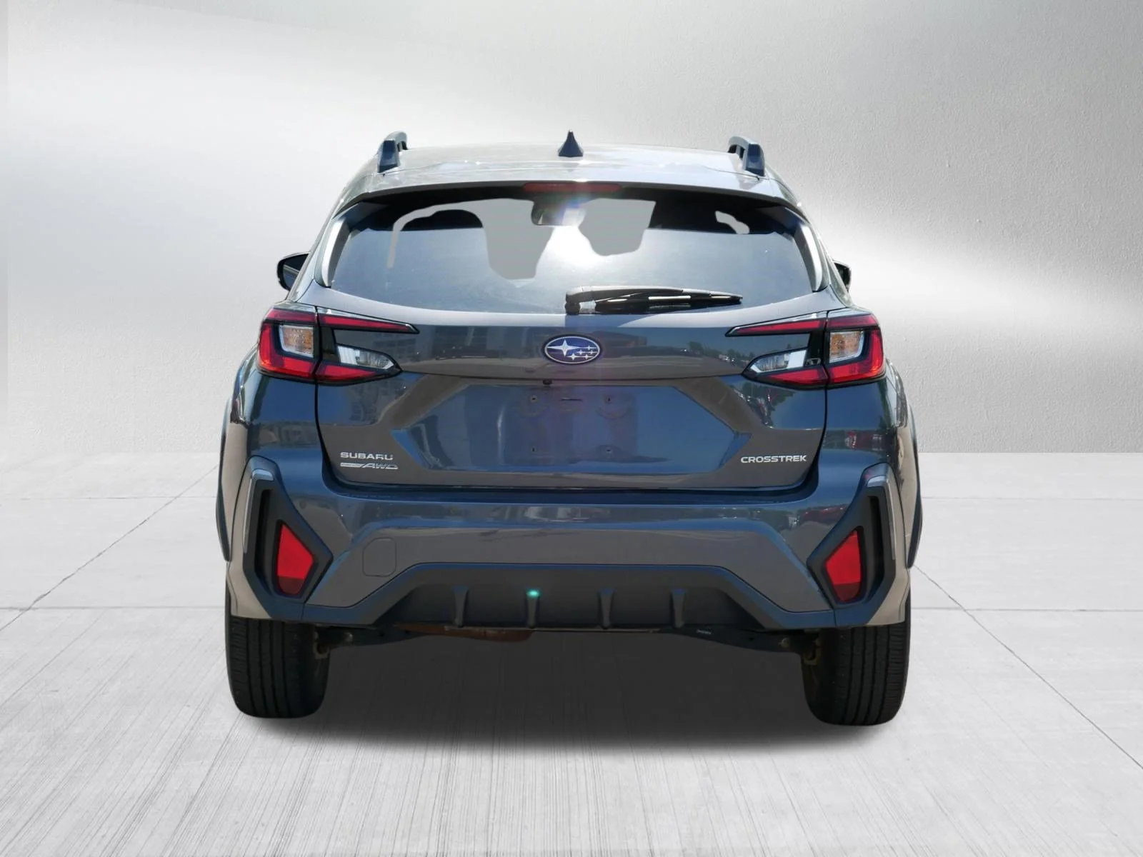 Used 2024 Magnetite Gray Metallic Subaru Limited image 6