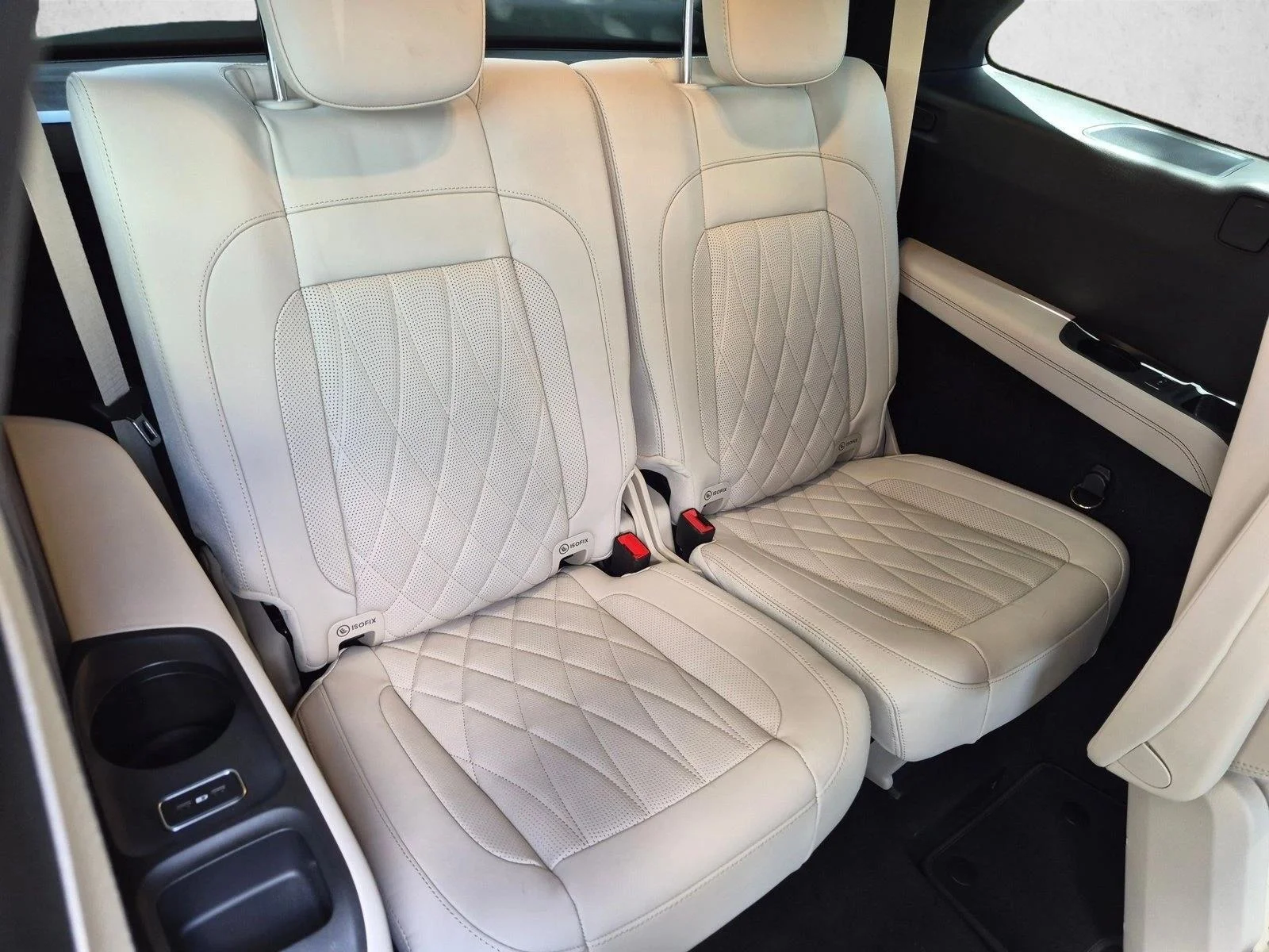 Used 2021 Designo Diamond White Bright Mercedes-Benz AMG® GLS 63 image 19