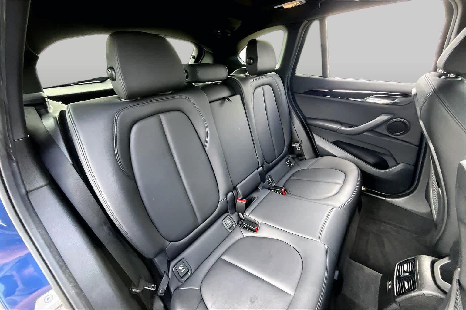 Used 2021 Phytonic Blue Metallic BMW sDrive28i image 18