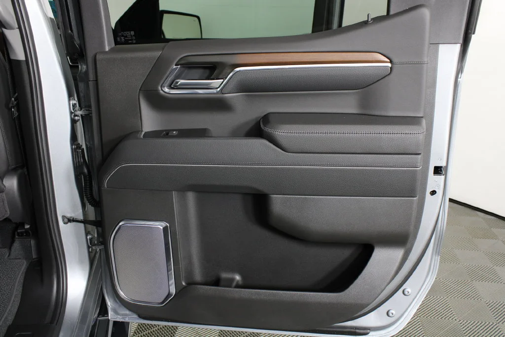 2026 GMC Sierra 1500 Denali - Photo 9