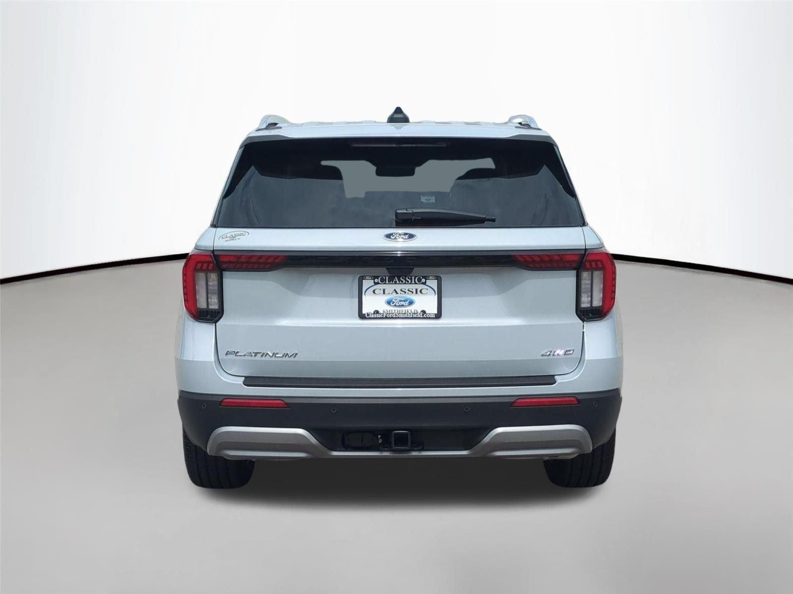 New 2026 Space White Metallic Ford Platinum™ image 4