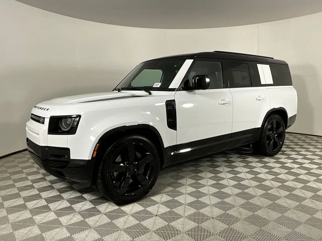 New 2026 Fuji White Land Rover X-Dynamic SE image 1