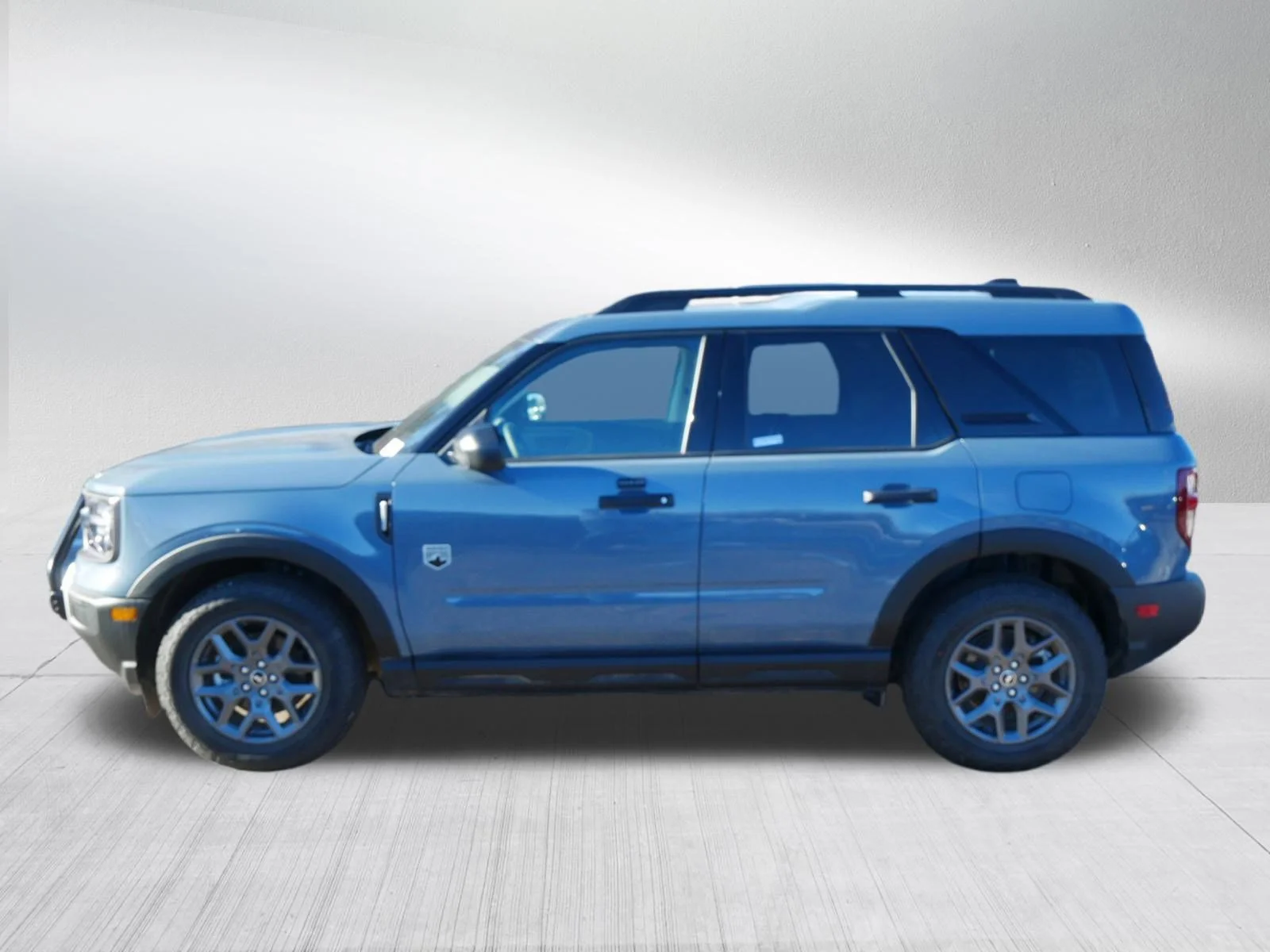 New 2025 Azure Gray Metallic Ford Big Bend image 4
