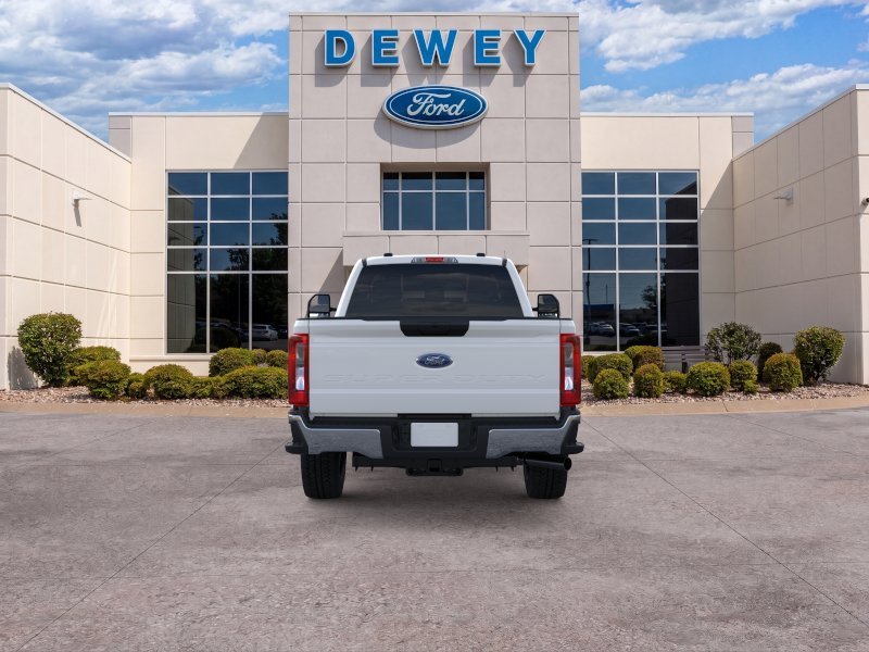 New 2026 Oxford White Ford XLT image 5