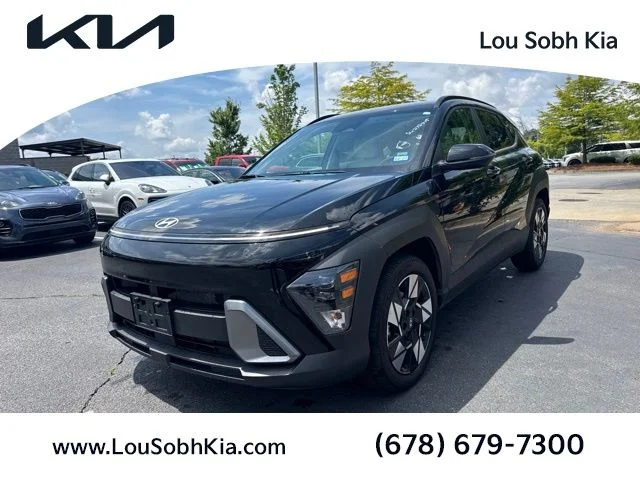 Used 2025 Black Hyundai SEL image 1