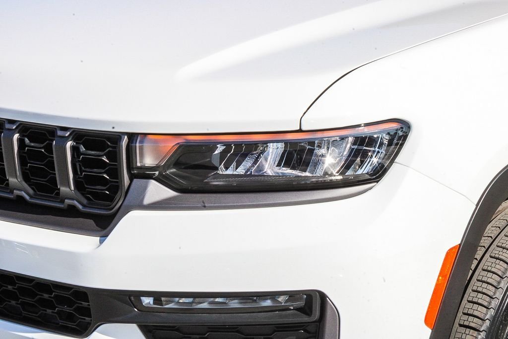 New 2026 Bright White Clearcoat Jeep Limited image 5
