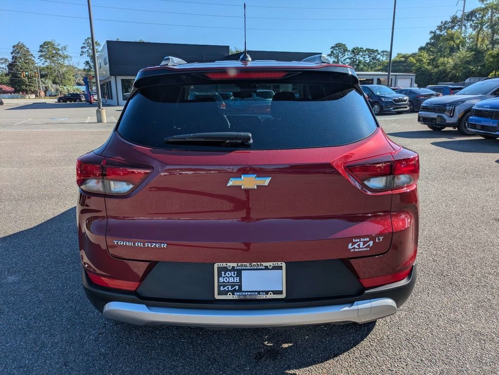 Used 2025 Red Chevrolet LT image 5