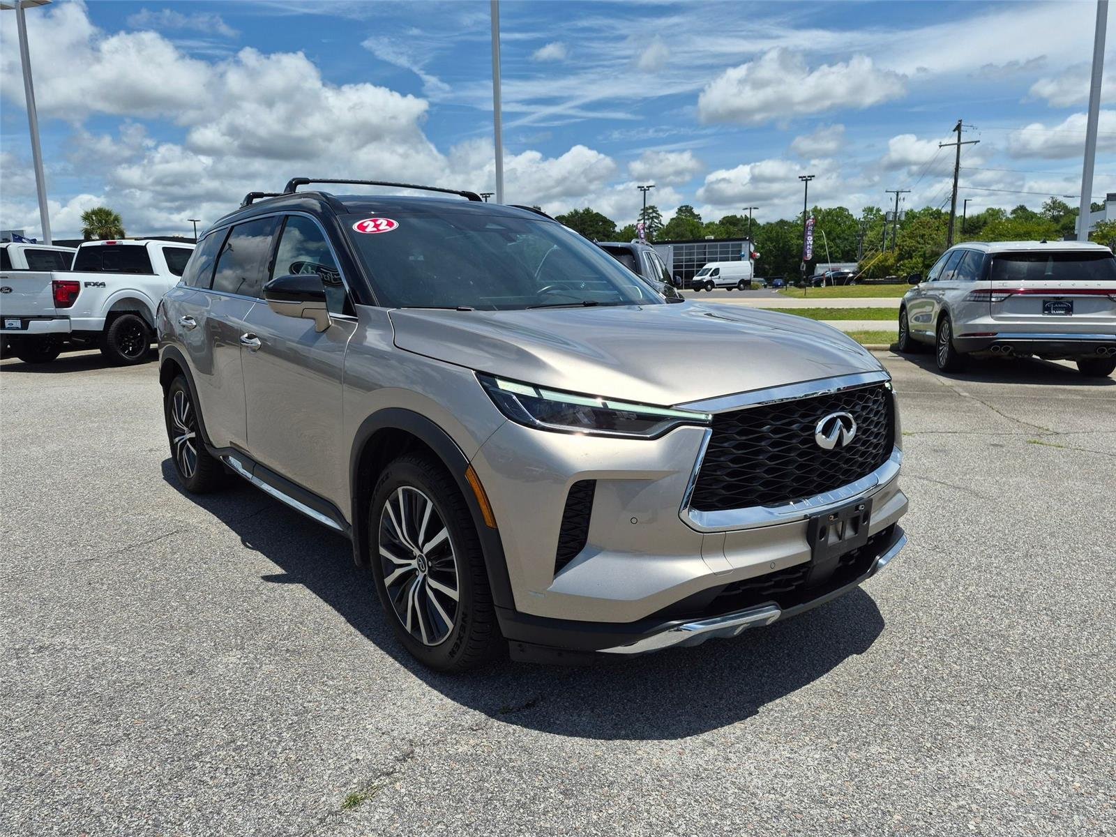 Used 2022 SILVER INFINITI  image 3