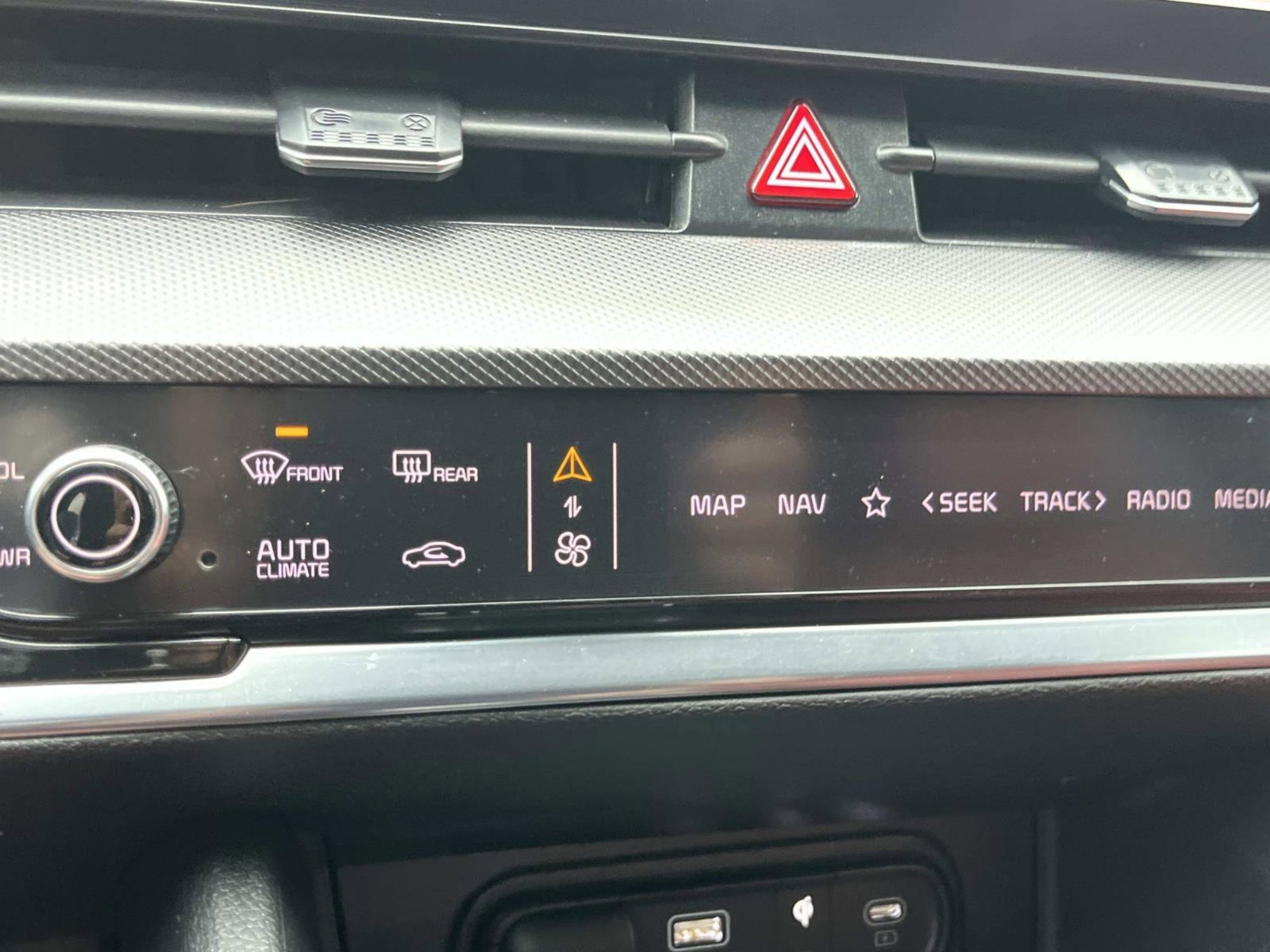 Certified Used 2023 Wolf Gray Kia SX-Prestige image 34