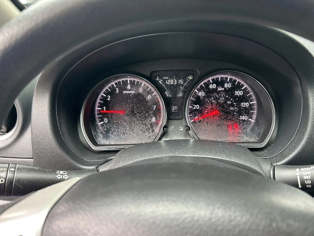 Used 2016 Blue Nissan 1.6 SV image 19