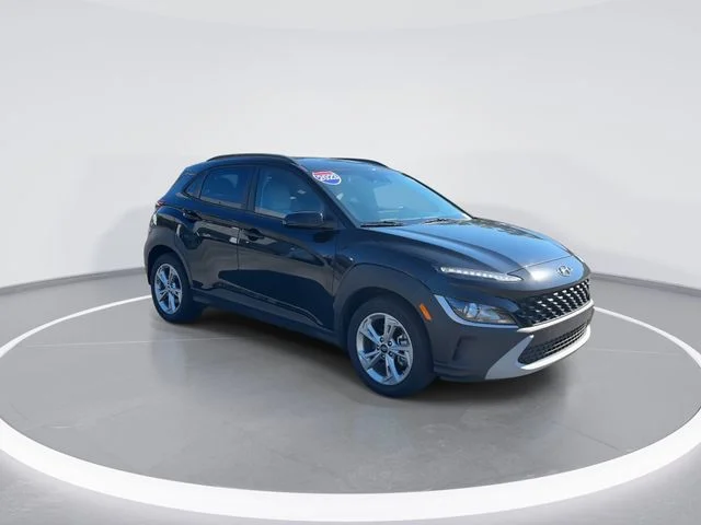 Used 2023 Black Hyundai SEL image 1