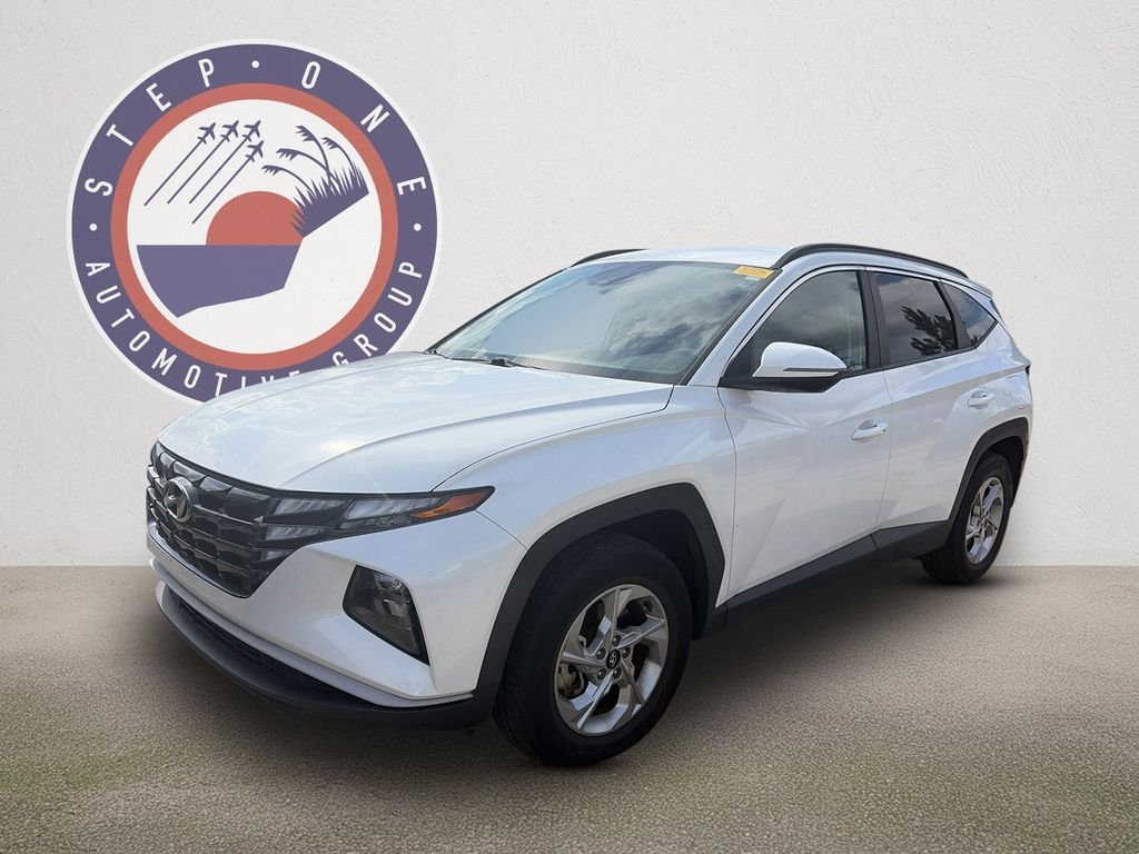 Used 2022 Gray Hyundai SEL image 2