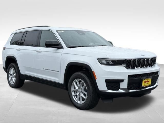 New 2026 Bright White Clear-Coat Exterior Paint Jeep Laredo X image 1
