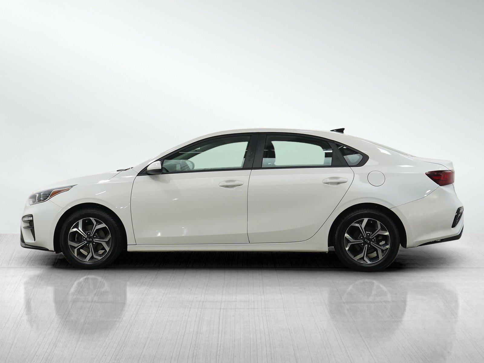 Used 2019 Kia FORTE LXS with VIN 3KPF24AD6KE114799 for sale in Minneapolis, Minnesota