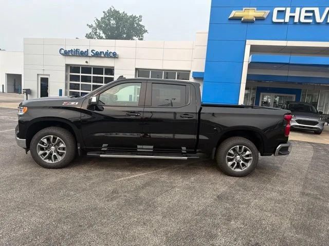 New 2026 Black Chevrolet LT image 5