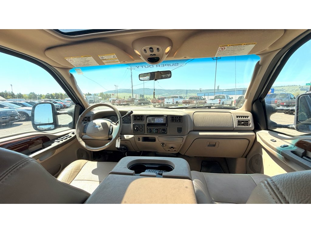 Used 2004 BLUE Ford  image 15