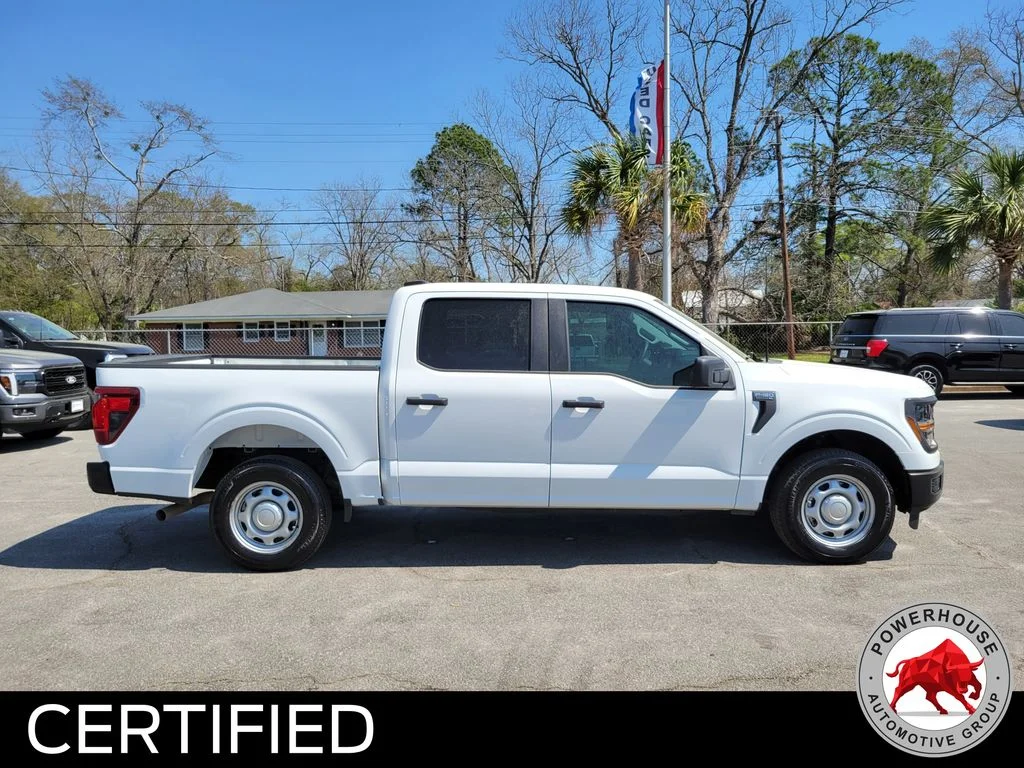 Used 2025 White Ford XL image 7