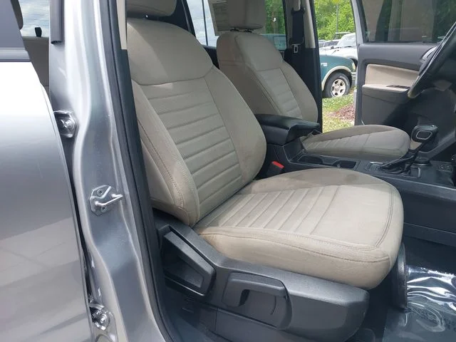Used 2022 Silver Ford XLT image 10