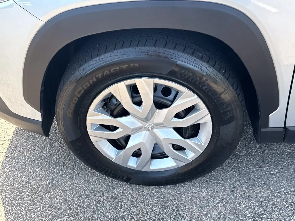 Used 2025 Silver Toyota L image 40