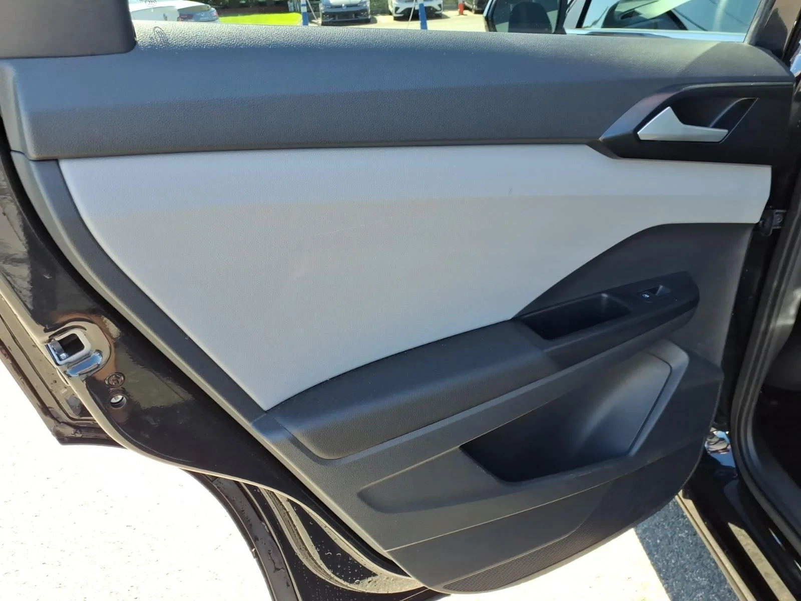 Certified Used 2023 Deep Black Pearl Volkswagen SE image 12