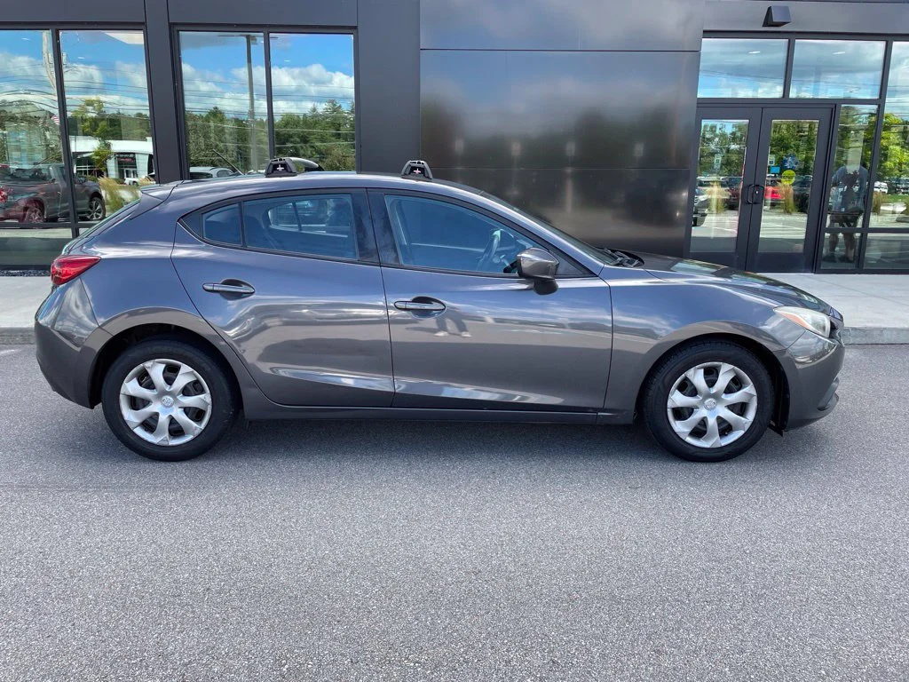 Used 2016 Gray Mazda i Sport image 3