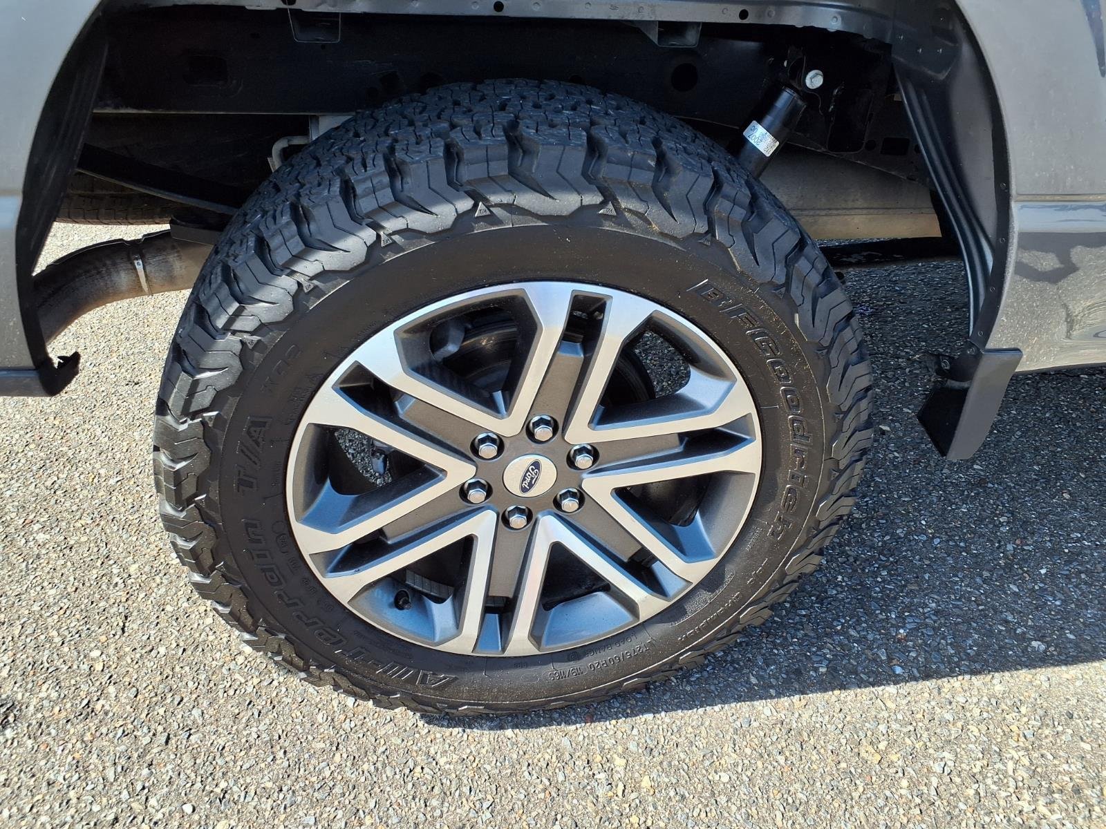 Used 2022 Gray Ford XL image 11
