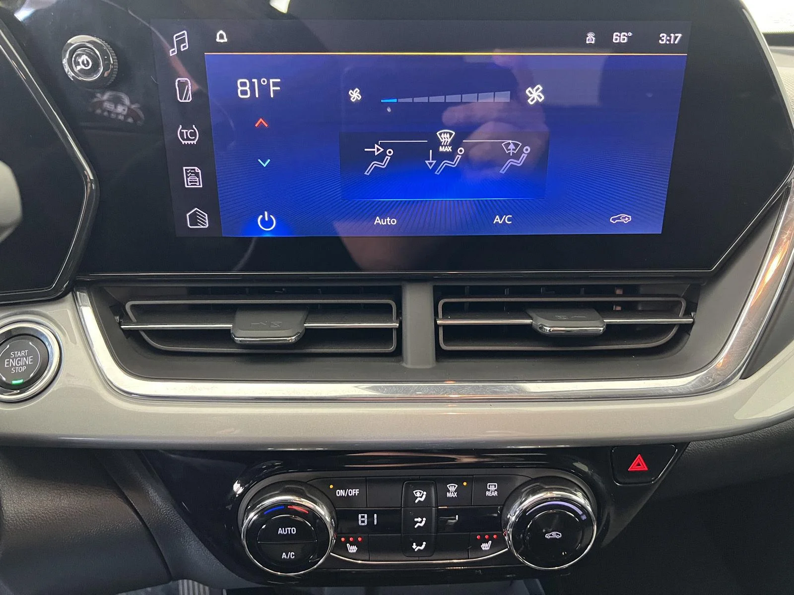 Used 2025 Cypress Gray Chevrolet LT image 14