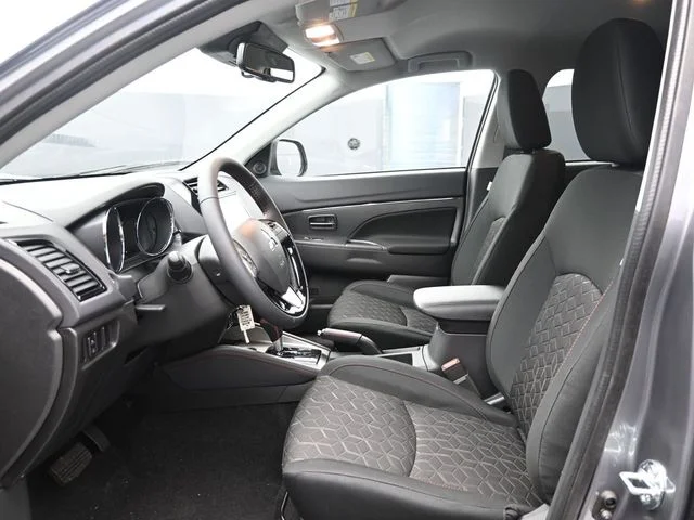 New 2026 Gray Mitsubishi 2.0 LE image 12