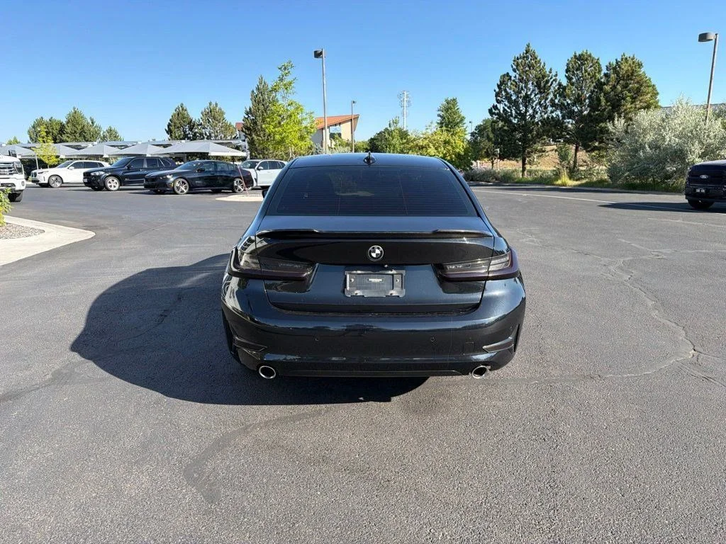 Used 2019 Black Sapphire Metallic BMW 330i xDrive image 4