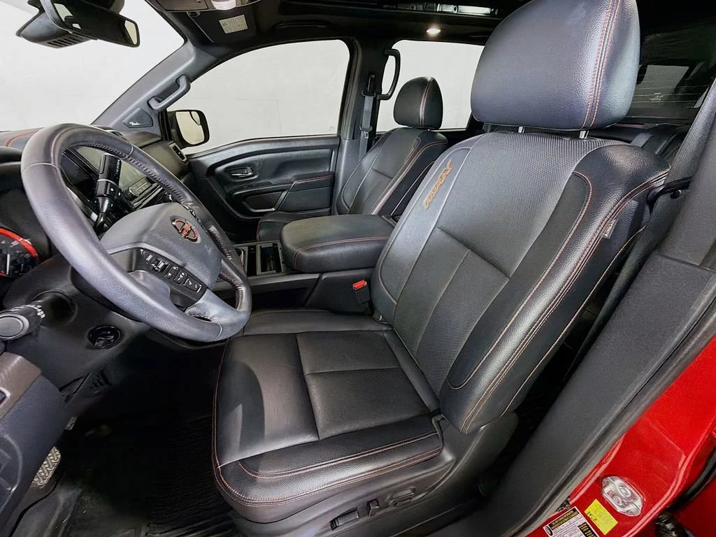 Used 2023  Nissan PRO-4X image 12