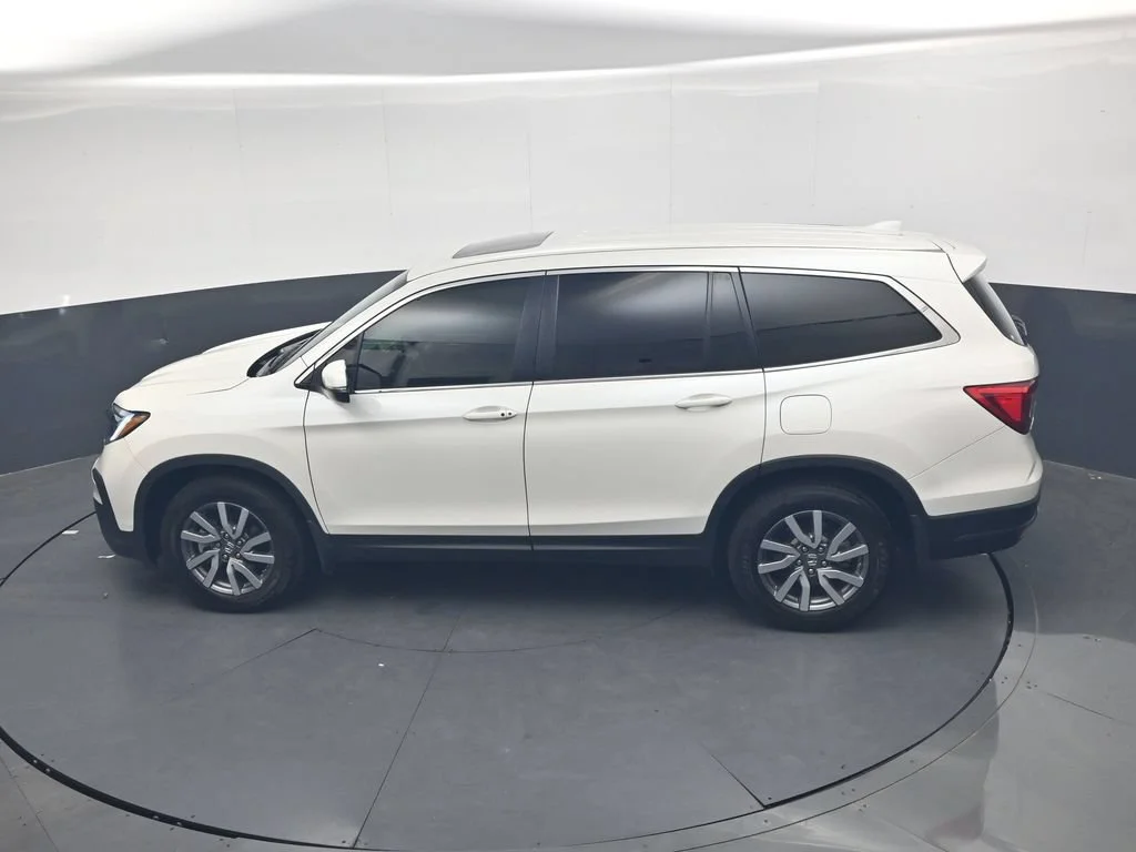 Used 2019 White Diamond Pearl Honda EX-L image 20