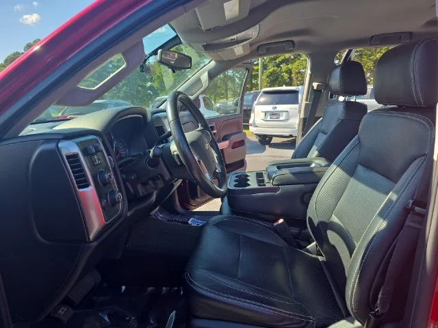 Used 2018 Red Chevrolet LT image 16