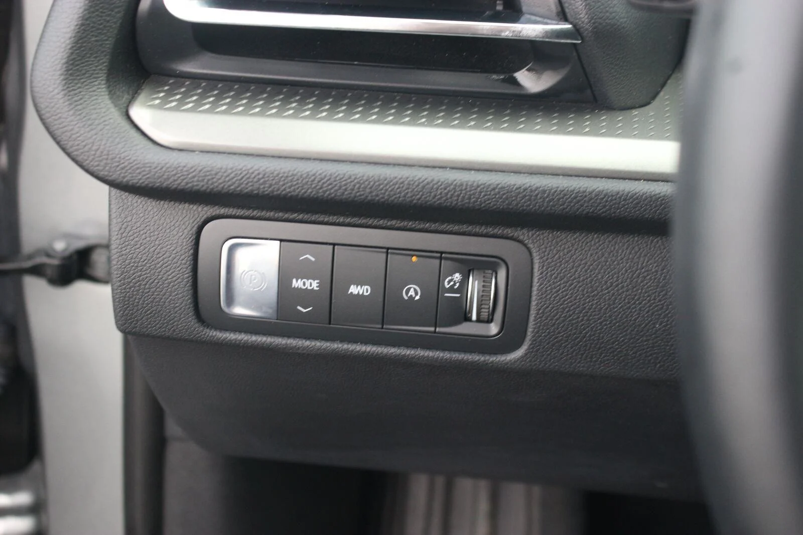 Used 2026 Sterling Gray Metallic Chevrolet LT image 26