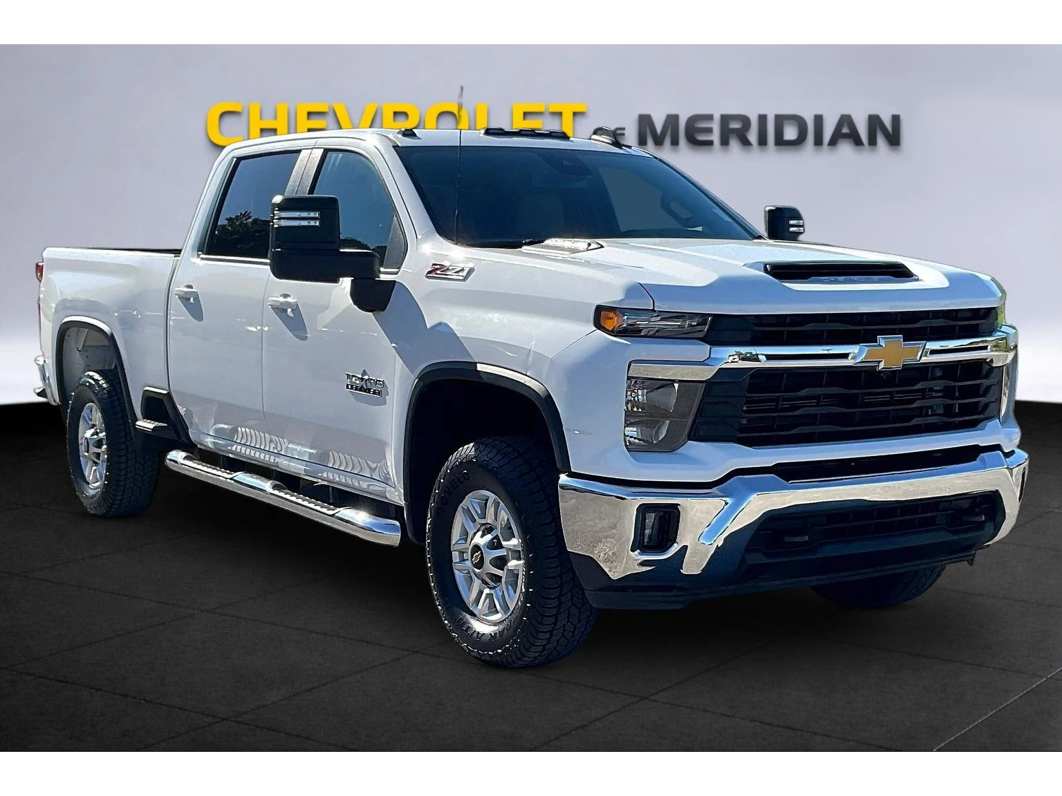 Used 2024 Summit White Chevrolet LT image 1