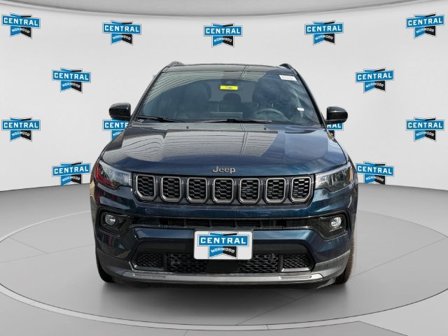 New 2026 Fathom Blue Pearl-Coat Exterior Paint Jeep Limited image 8