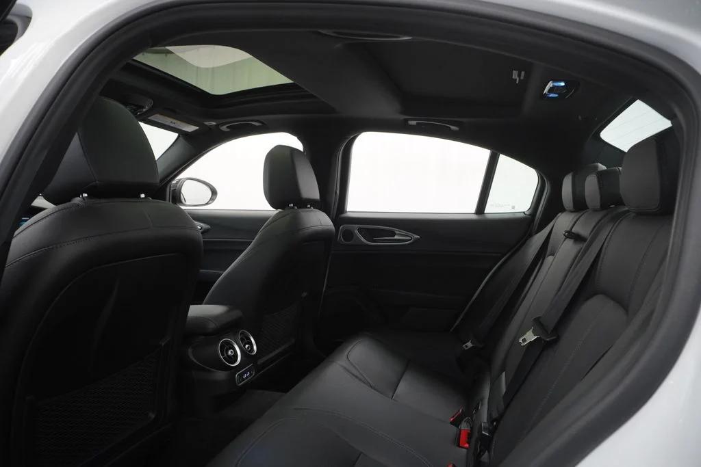 Used 2024 White Alfa Romeo Ti image 21