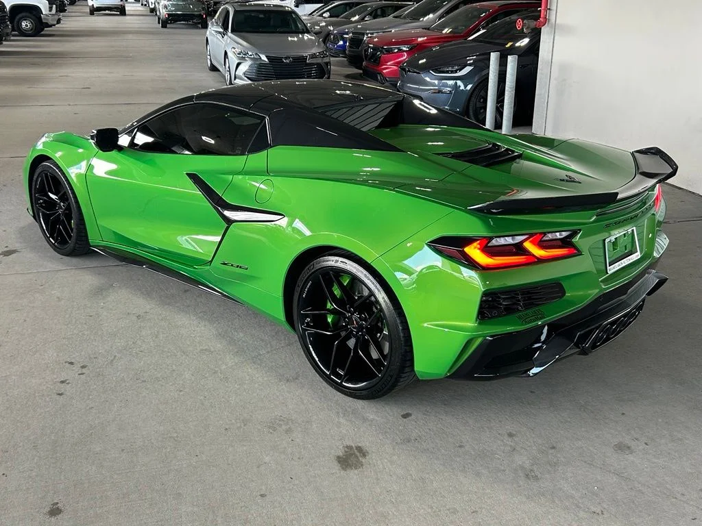 Used 2026 Roswell Green Metallic Chevrolet Z06 image 6